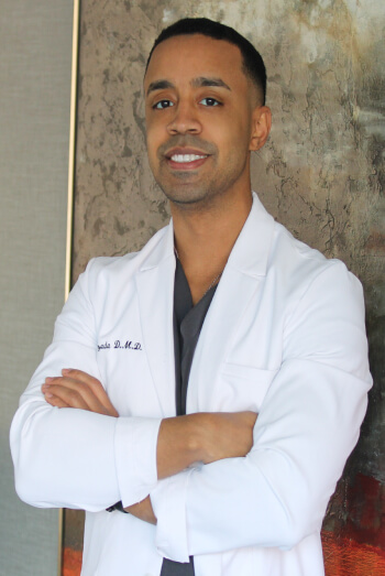 Photo of Dr. Cesar Quezada
